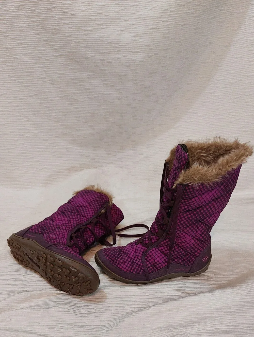 Columbia Purple Quilted Lace-Up Winter Boots with Faux Fur Trim Size 8.5